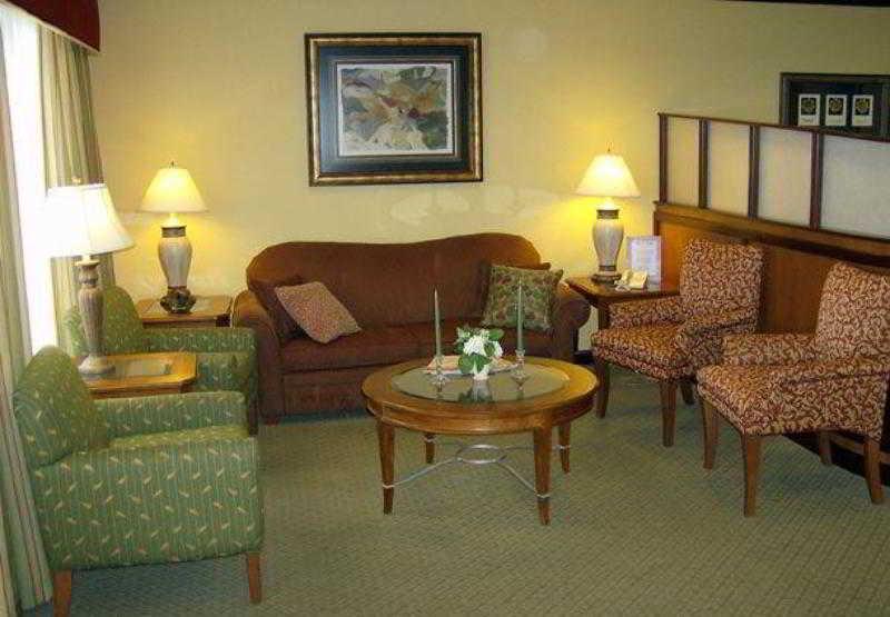 Fairfield Inn & Suites Butler Interior photo